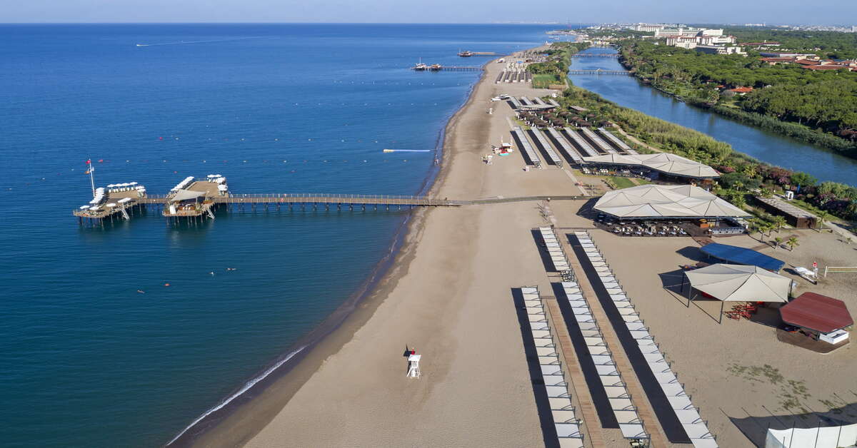 Een foto van het strand bij Xanadu Resort Hotel