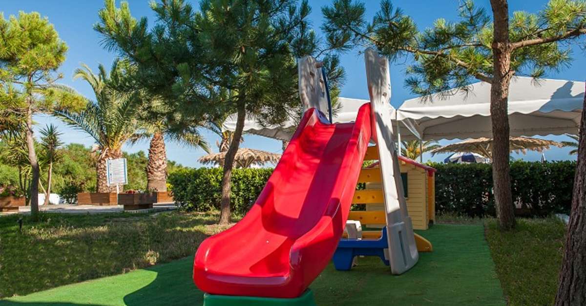 Een foto van de faciliteiten bij Kalamaki Beach