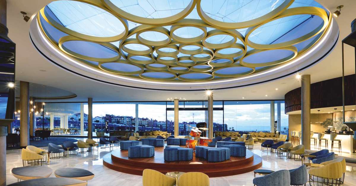 Een foto van het interieur van Hard Rock Hotel Tenerife