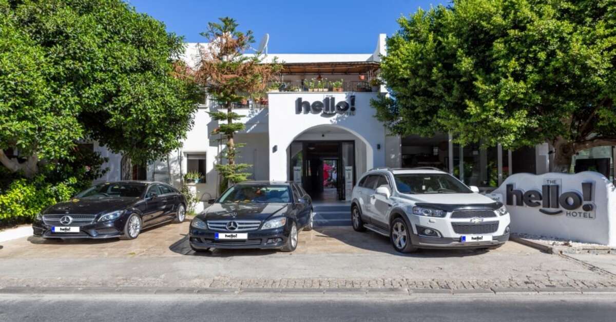 Een foto van de buitenkant van The Hello Hotel