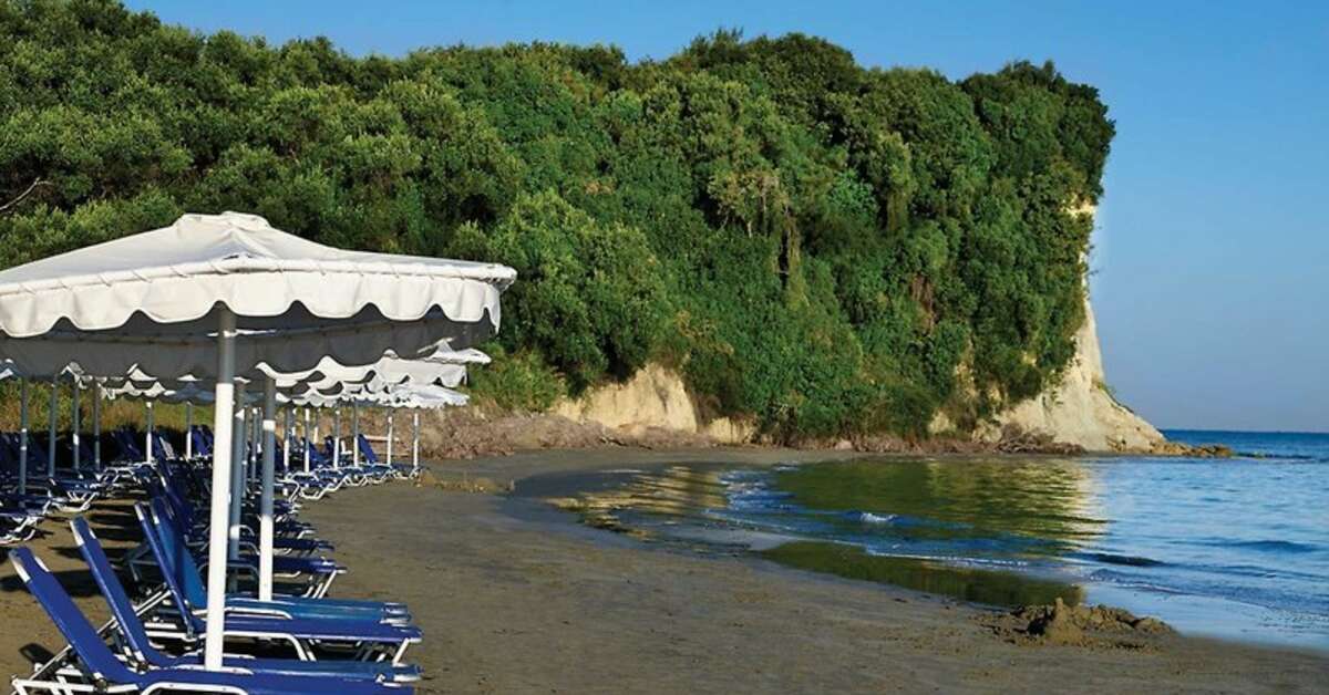 Een foto van het strand bij Roda Beach Resort & Spa