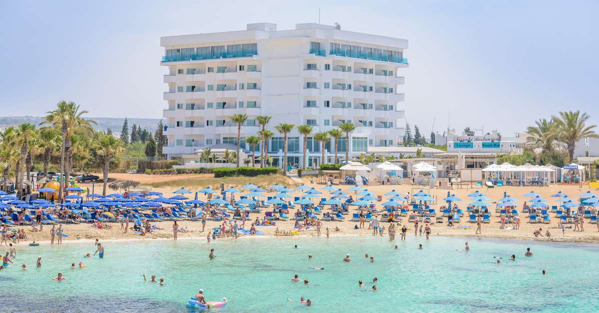 Ein Foto von der Außenansicht des Tasia Maris Sands