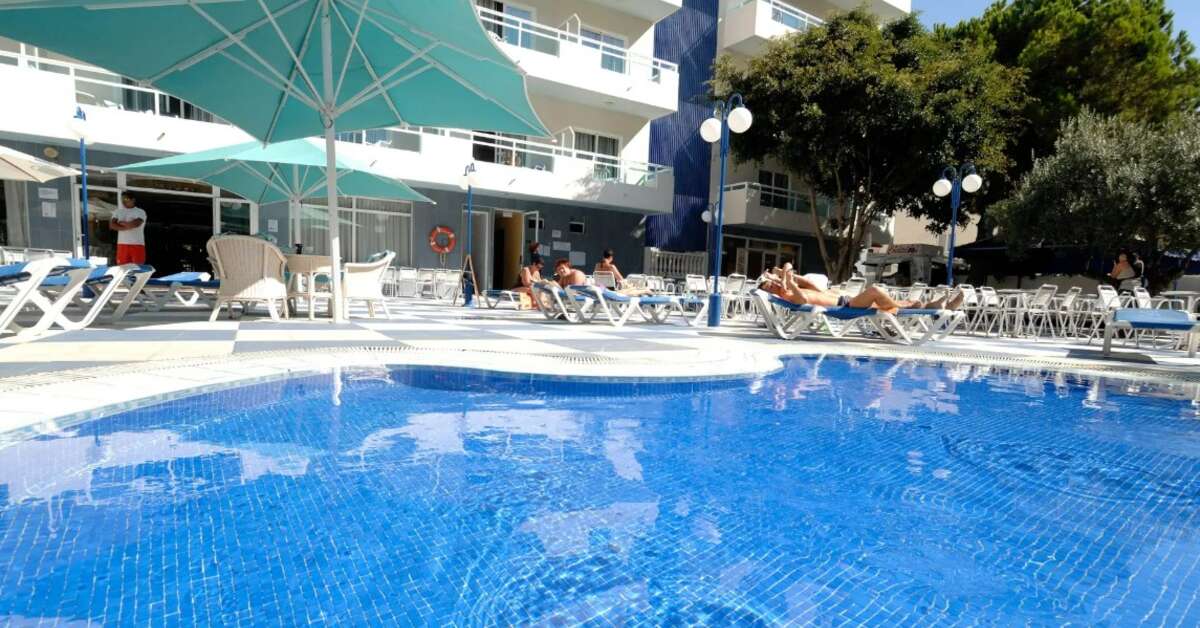 Een foto van het zwembad bij Hotel Santa Monica Playa
