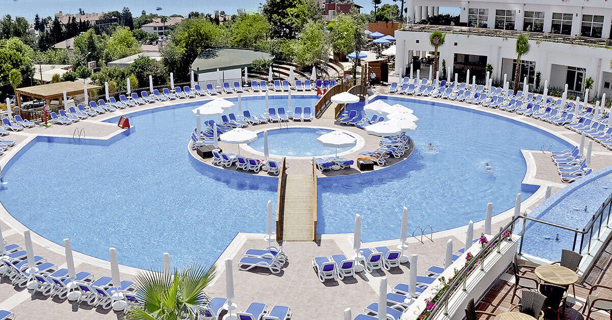 Ein Foto vom Pool im Side Prenses Resort & Spa
