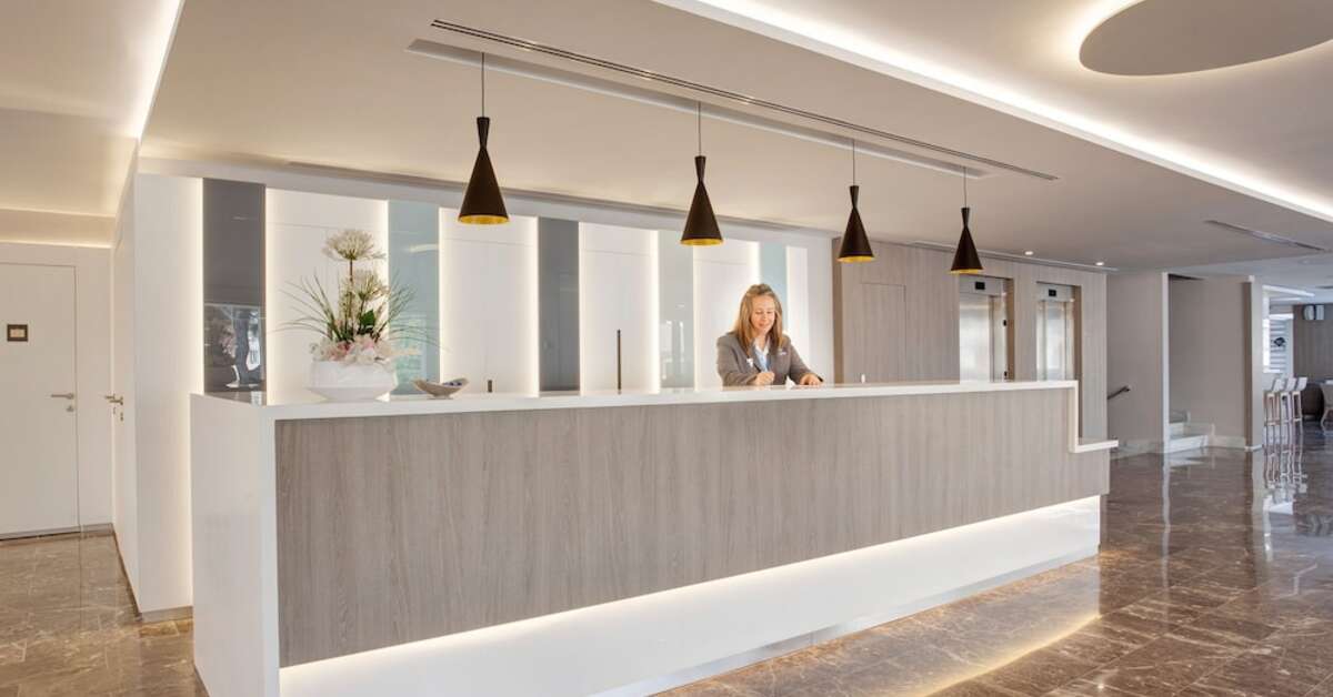 Een foto van het interieur van Grupotel Farrutx