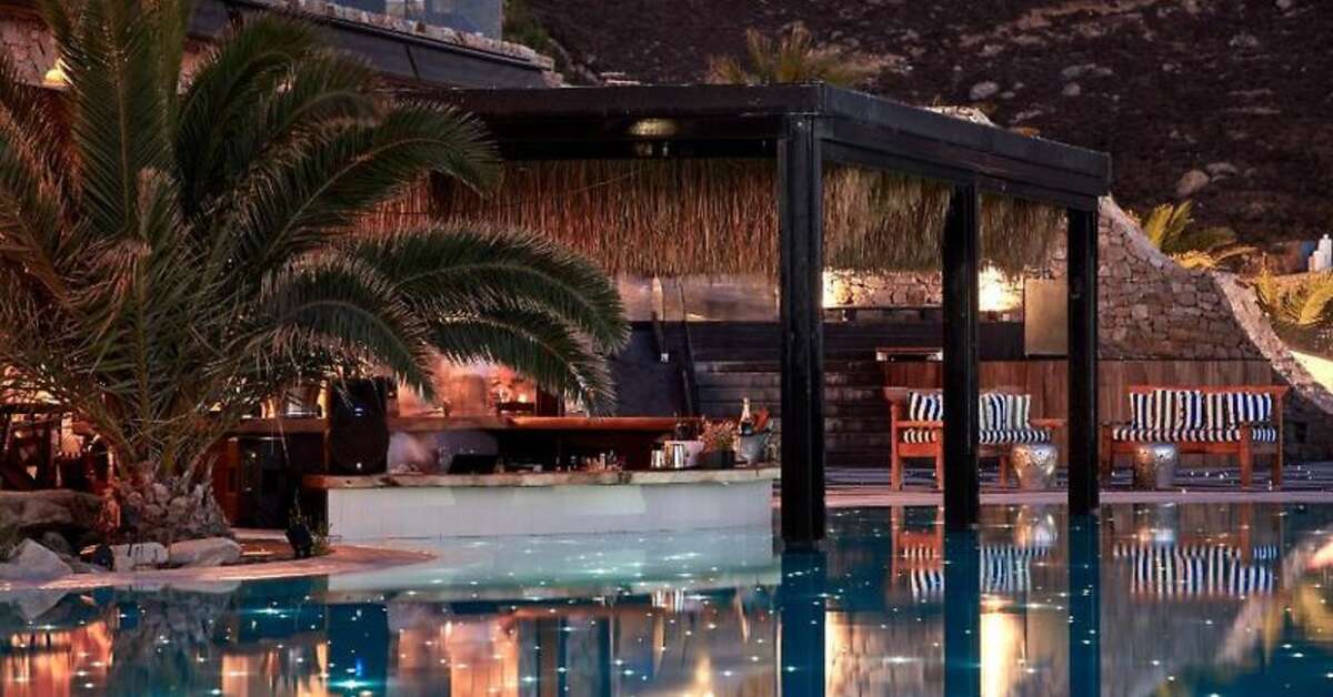 Een foto van het zwembad bij Myconian Royal Resort