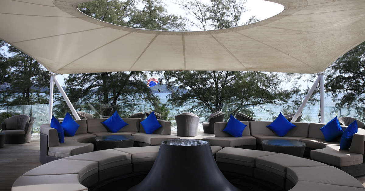 Een foto van het terras bij Phuket Graceland Resort & Spa
