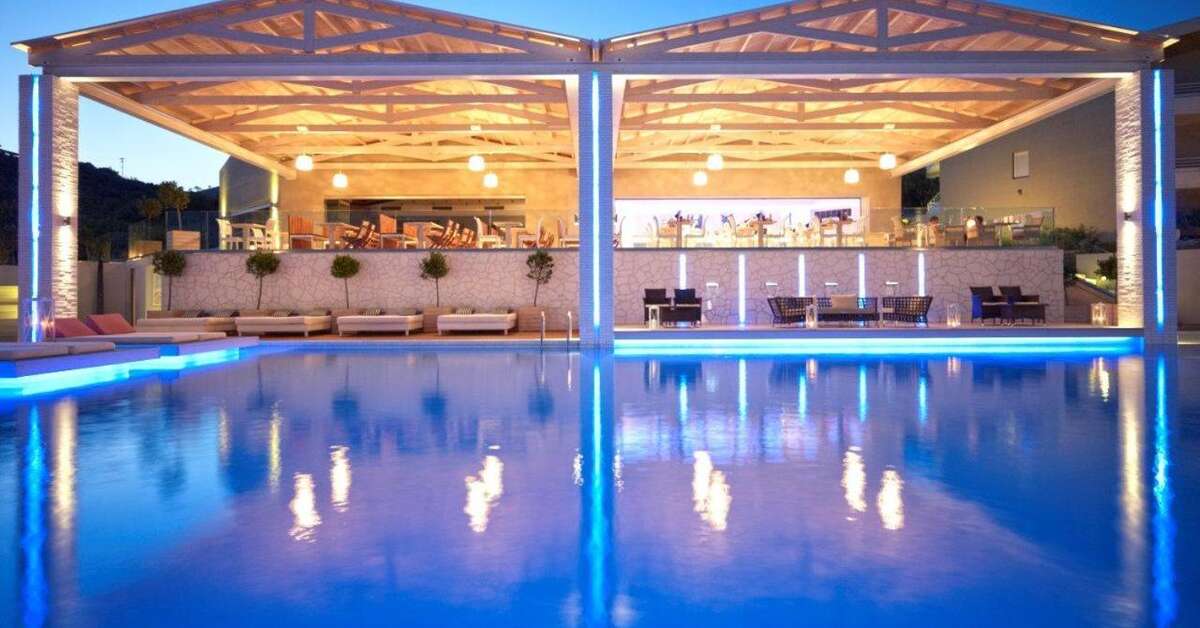 Een foto van het zwembad bij Proteas Blu Resort