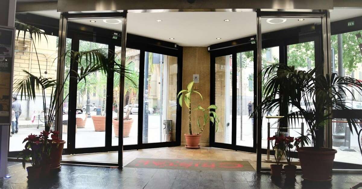 Een foto van het interieur van Ibis Styles Palermo Cristal