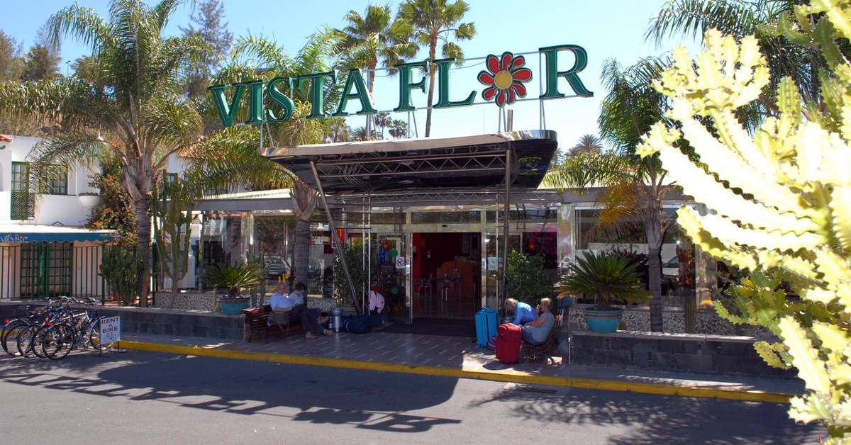 Een foto van de buitenkant van Vistaflor Bungalows