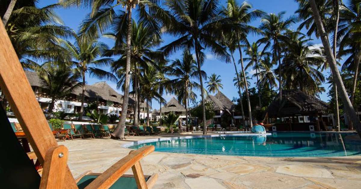 Een foto van het zwembad bij Paradise Beach Resort Zanzibar