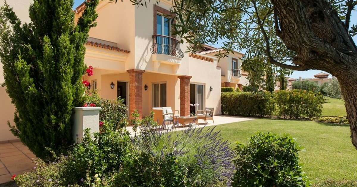 Ein Foto von der Außenansicht des Monte Rei Golf & Country Club