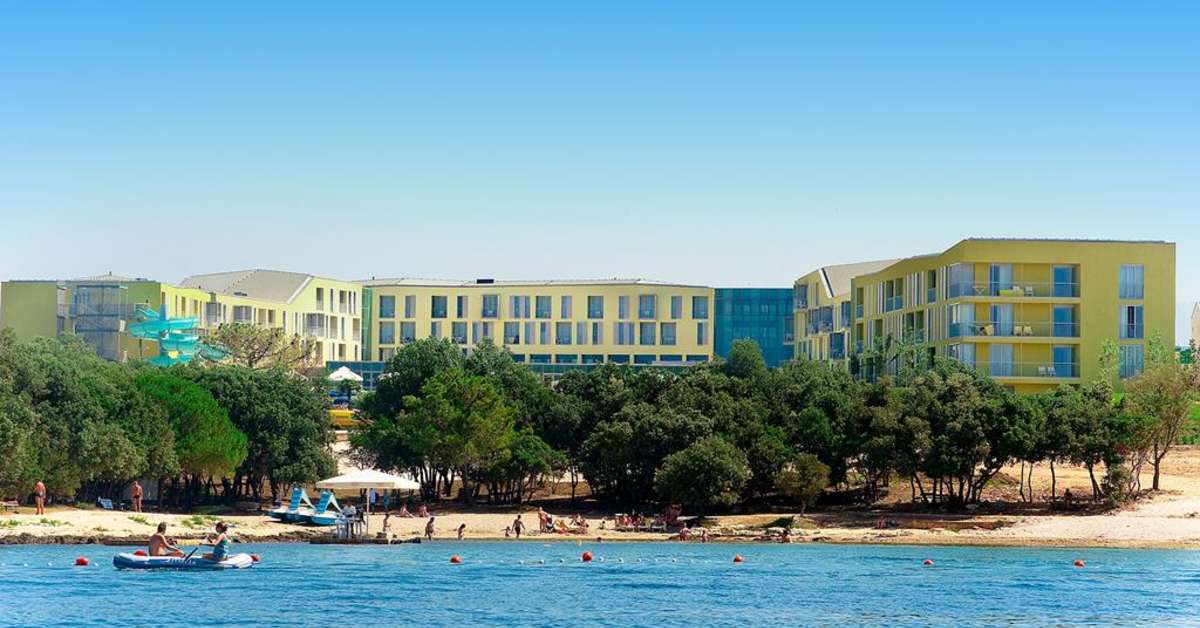 Een foto van de buitenkant van Falkensteiner Hotel Diadora