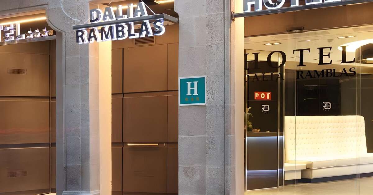 Een foto van de buitenkant van Dalia Ramblas hotel