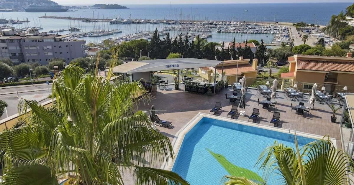 Een foto van het zwembad bij Elite World Kusadasi