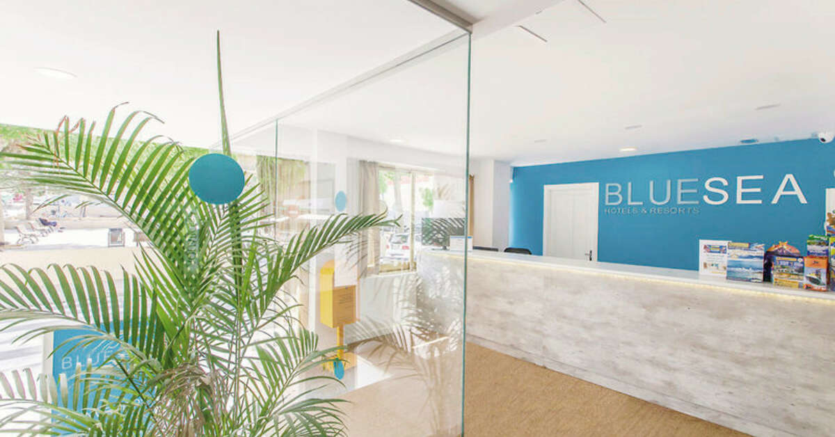 Een foto van het interieur van Blue Sea Arenal Tower