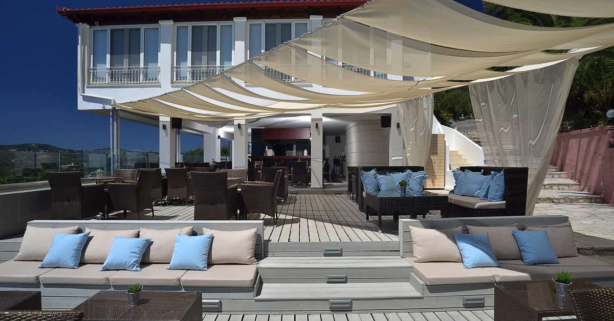 Een foto van het terras bij Marilena Sea View Hotel