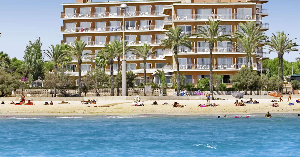 Een foto van het strand bij HSM Golden Playa