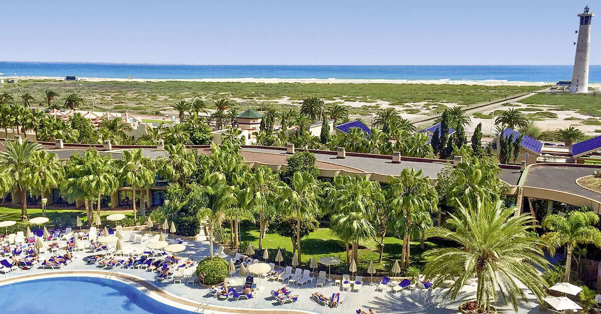 Een foto van het zwembad bij MUR Hotel Faro Jandia