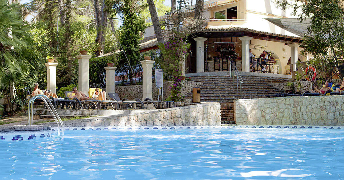 Een foto van het zwembad bij Hotel Lago Garden Suites & Spa