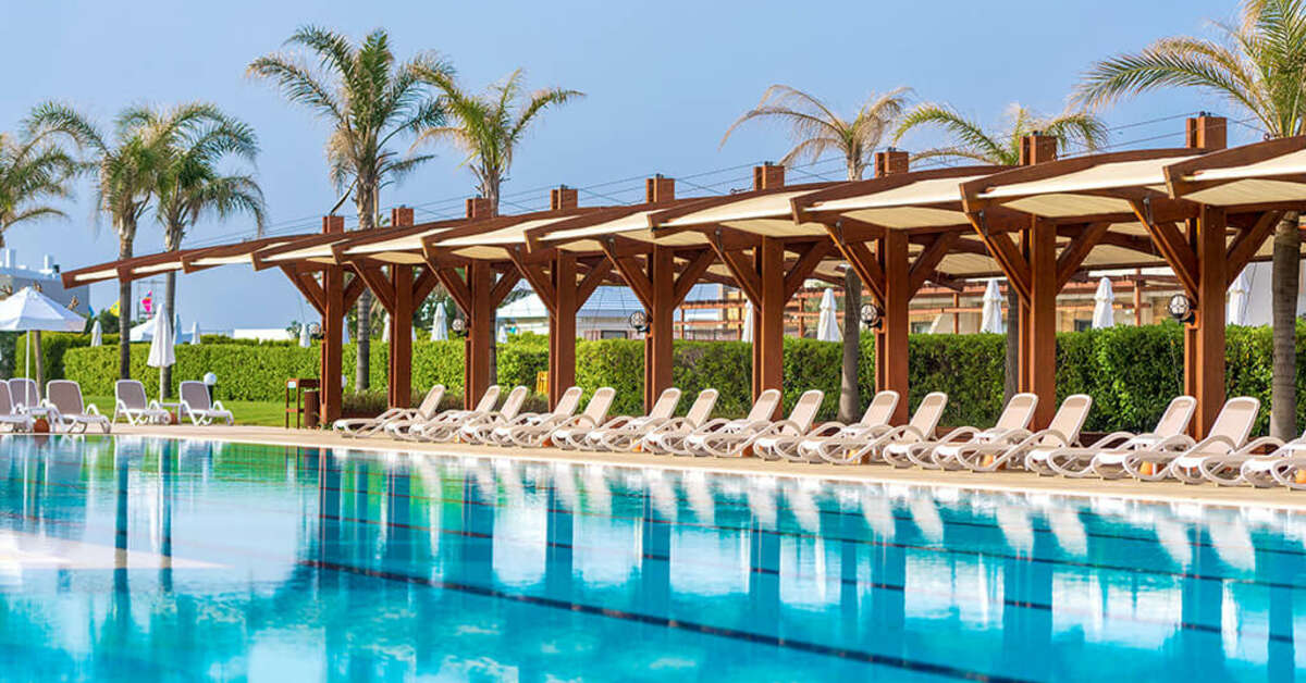 Een foto van het zwembad bij Hotel Baia Lara