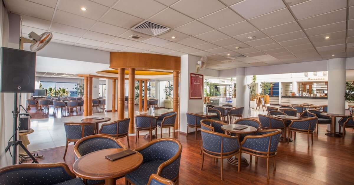 Ein Foto vom Innenbereich im Iliada Beach Hotel