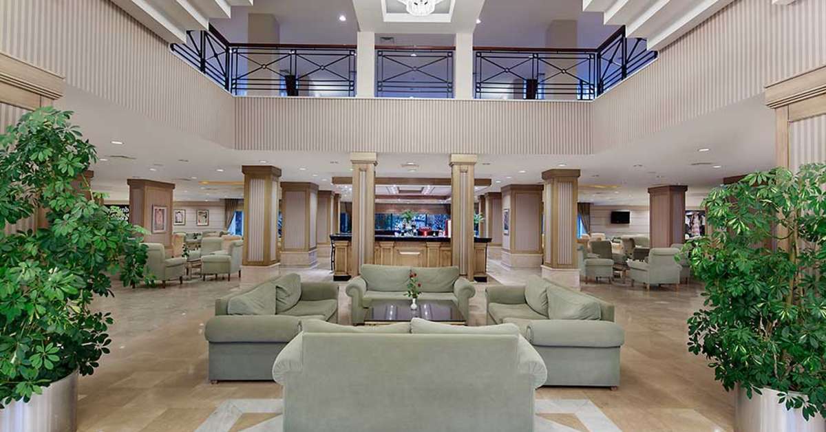 Een foto van het interieur van Meryan Hotel