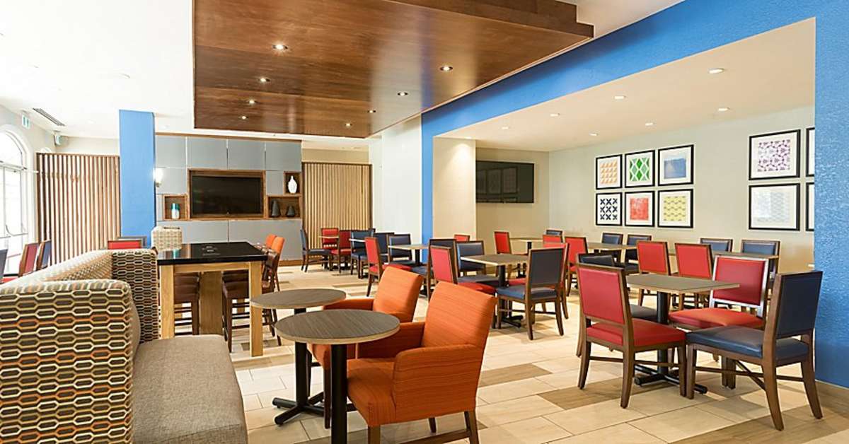 Een foto van Holiday Inn Express & Suites S Lake Buena Vista