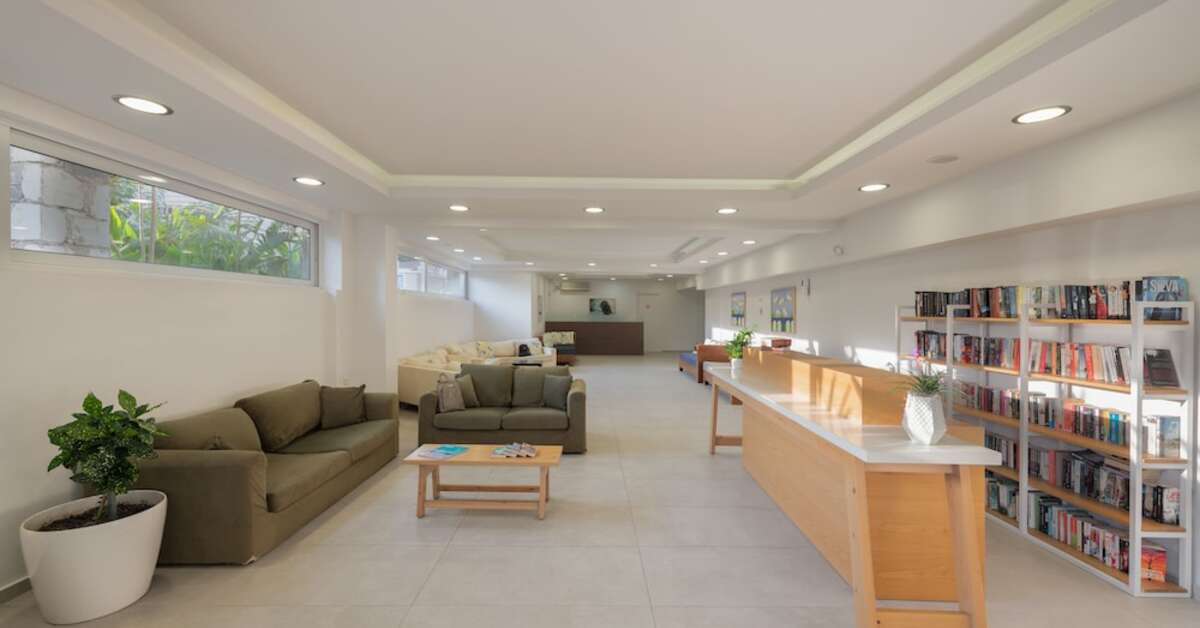 Een foto van het interieur van Erato Beach Hotel