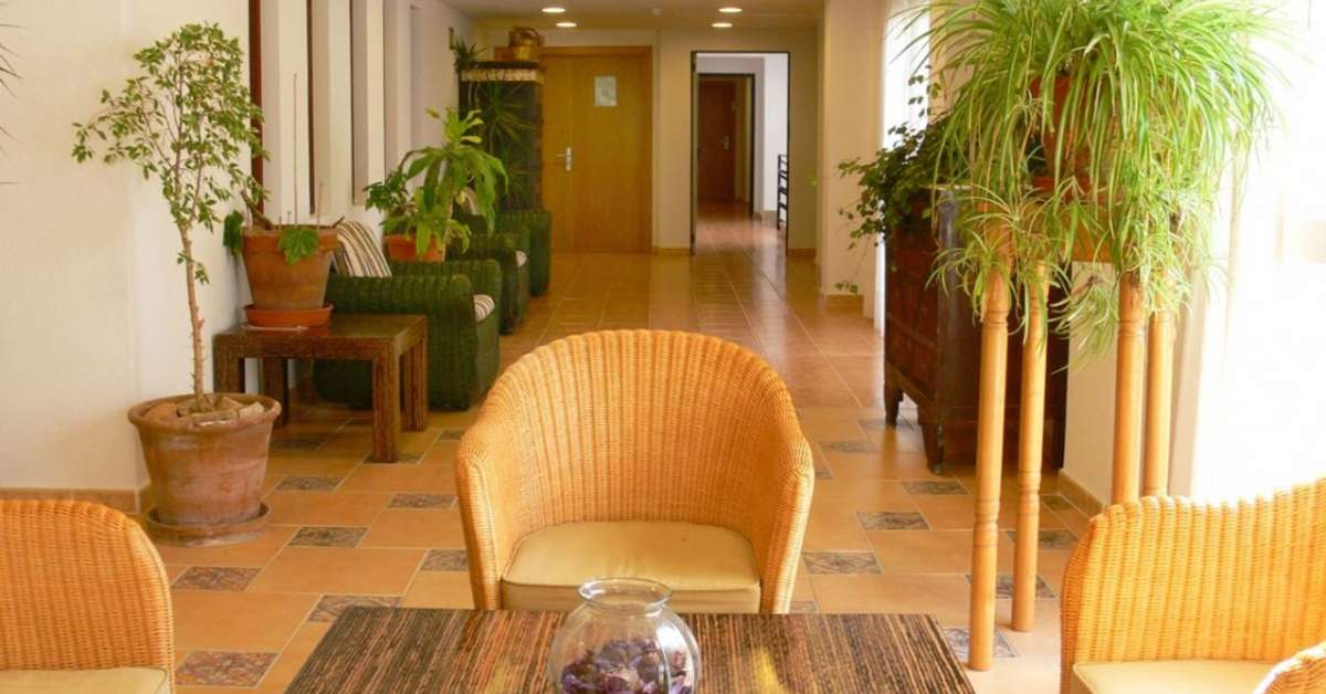 Een foto van het interieur van Roca Plana