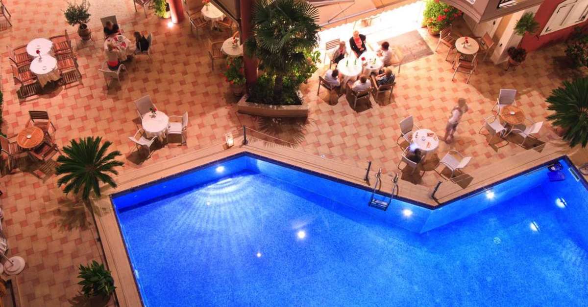 Een foto van het zwembad bij Evilion Sea & Sun Hotel