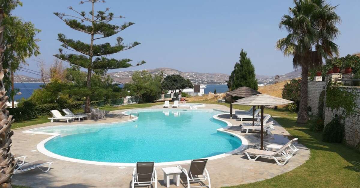 Ein Foto vom Pool im High Mill Hotel Paros