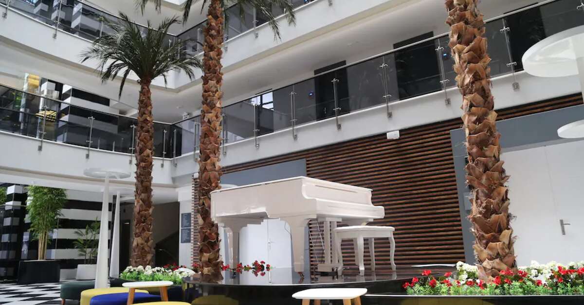 Een foto van het interieur van Sunprime C-Lounge
