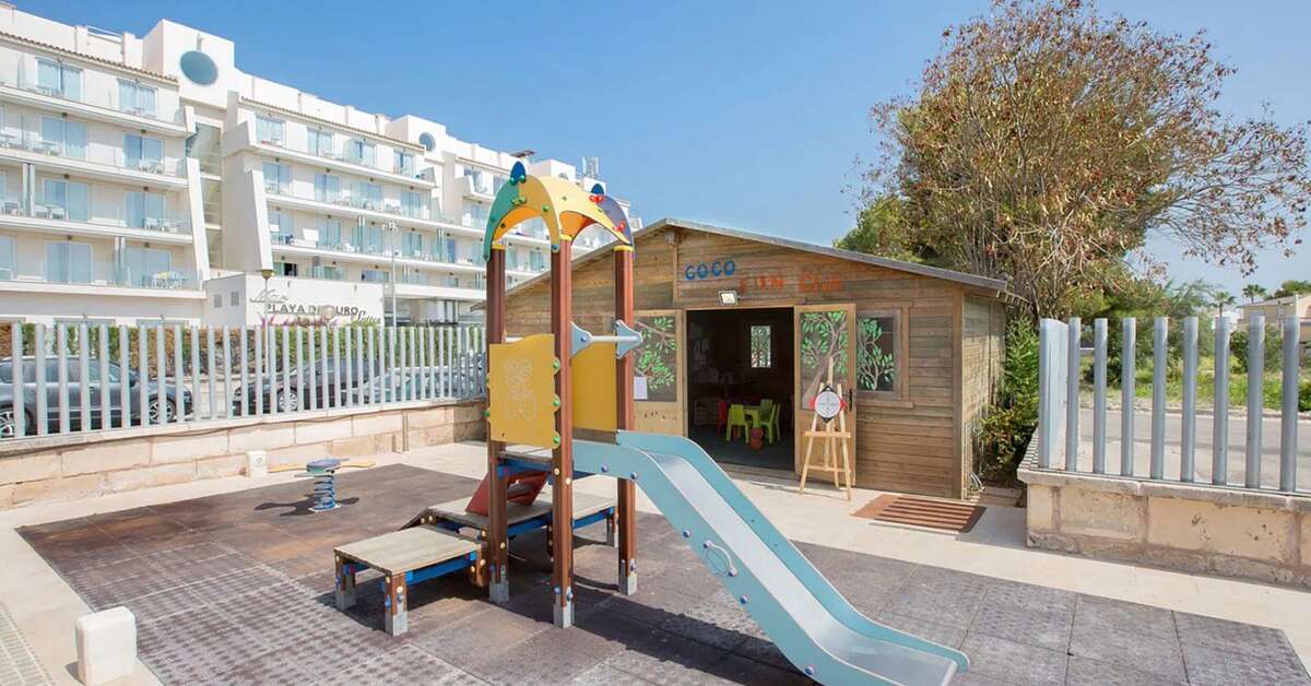Een foto van de faciliteiten bij Aparthotel Playa de Muro Suites