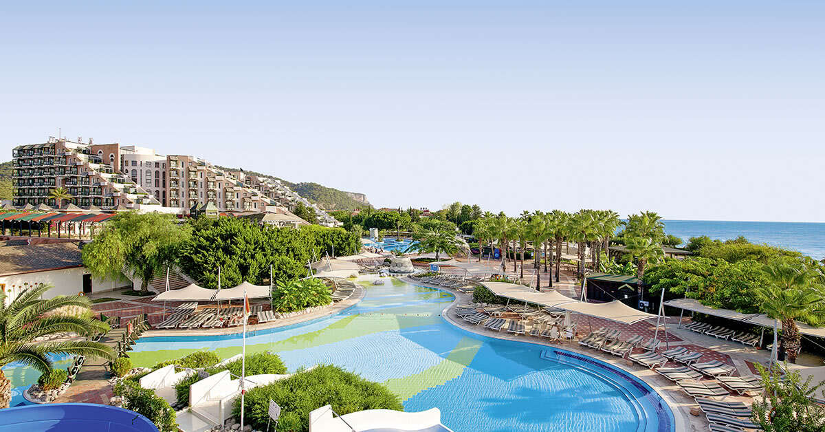 Een foto van het zwembad bij Limak Limra Hotel & Resort