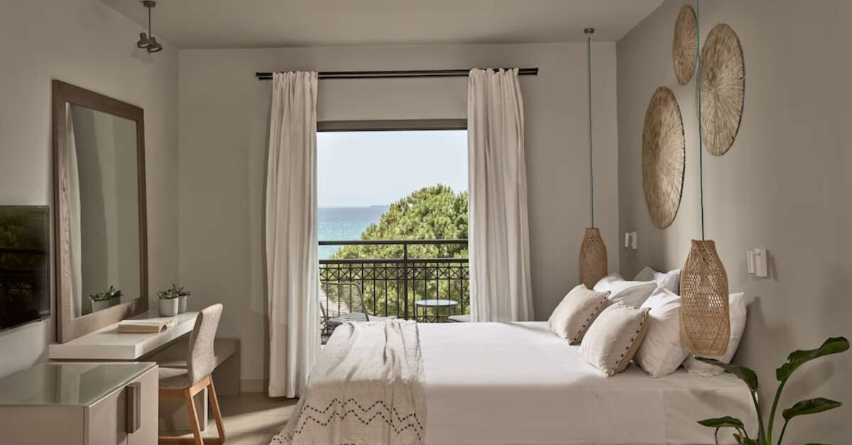 Ein Foto The Bay Hotel & Suites