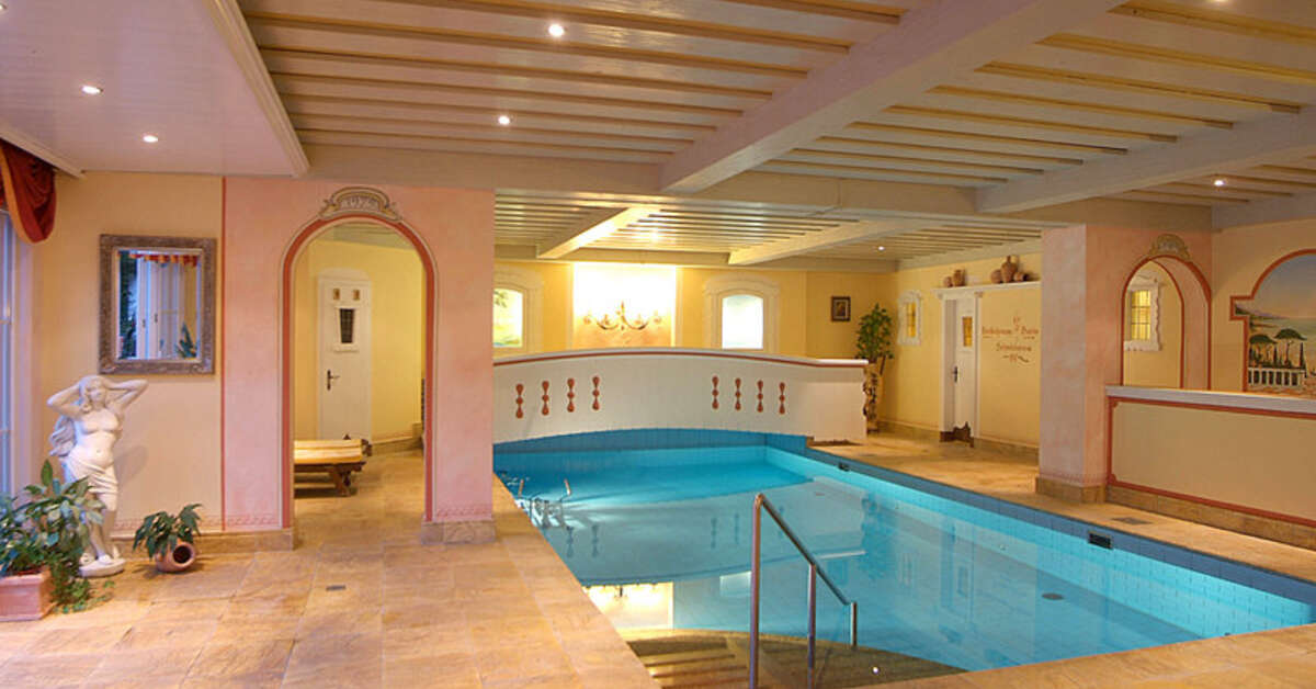 Ein Foto vom Pool im Landgut Zapfenhof