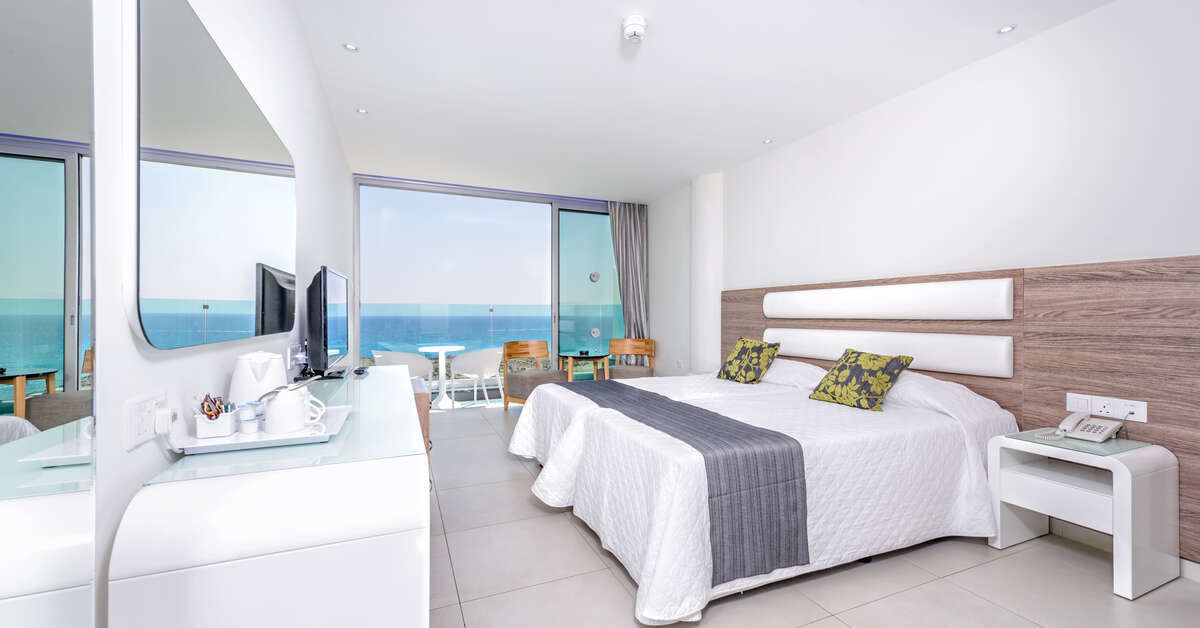 Ein Foto Tasia Maris Sands