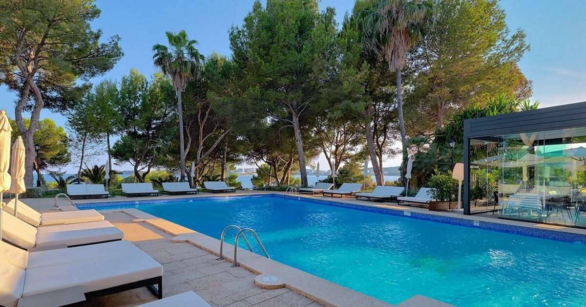 Ein Foto vom Pool im H10 Punta Negra