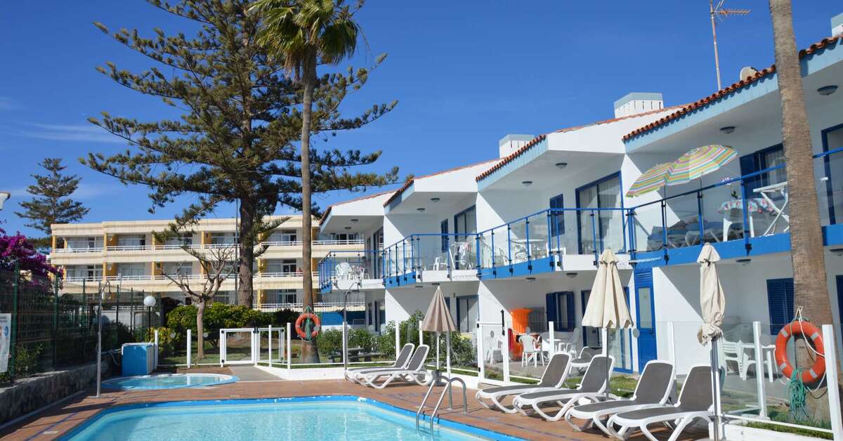 Een foto van het zwembad bij Appartementen Los Caribes I