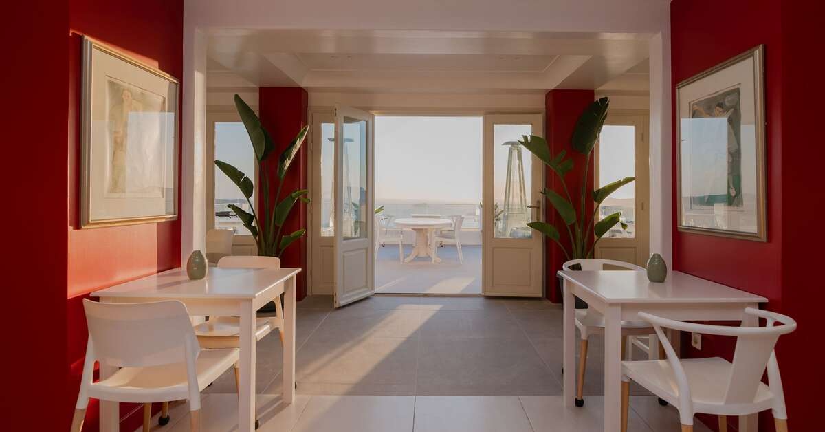 Een foto van Apeiron Blue Santorini