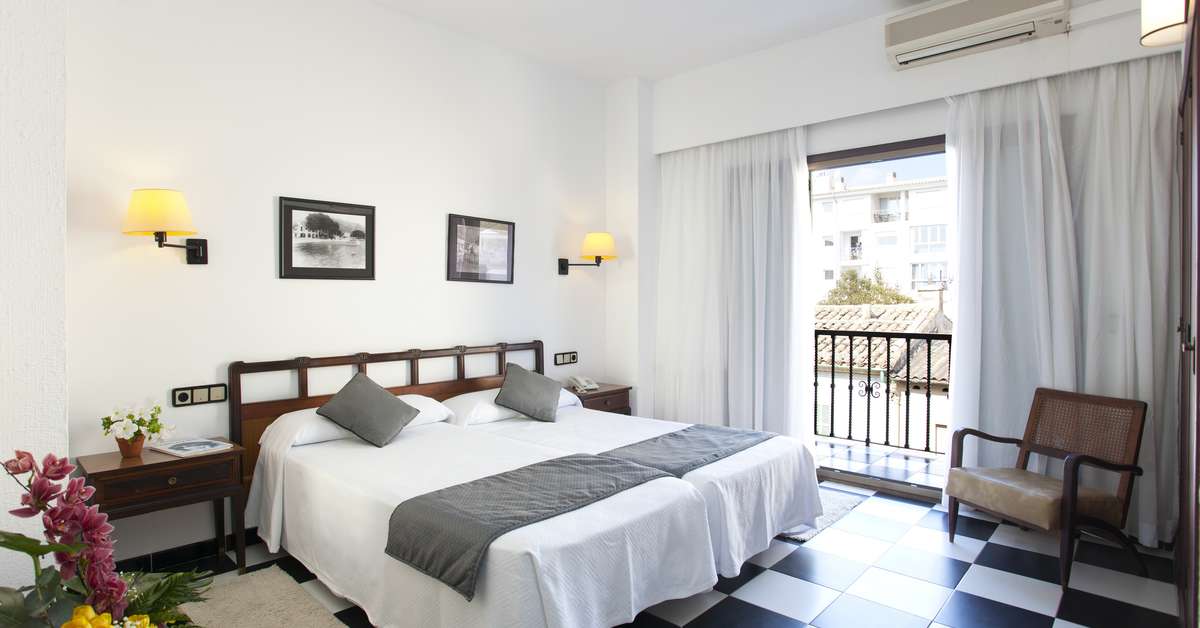Ein Foto Sis Pins Hotel