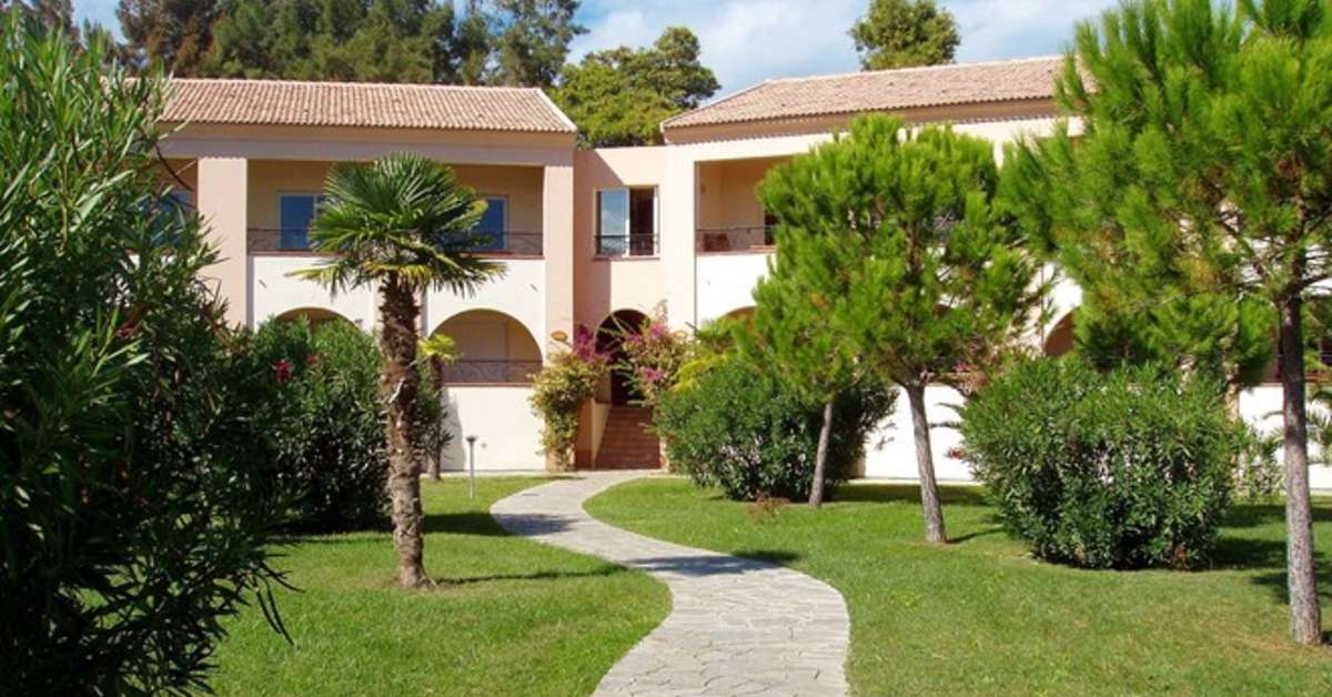 Een foto van de buitenkant van Residence Club Odalys Sognu di Mare