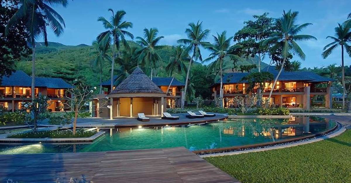 Ein Foto vom Pool im Constance Ephelia
