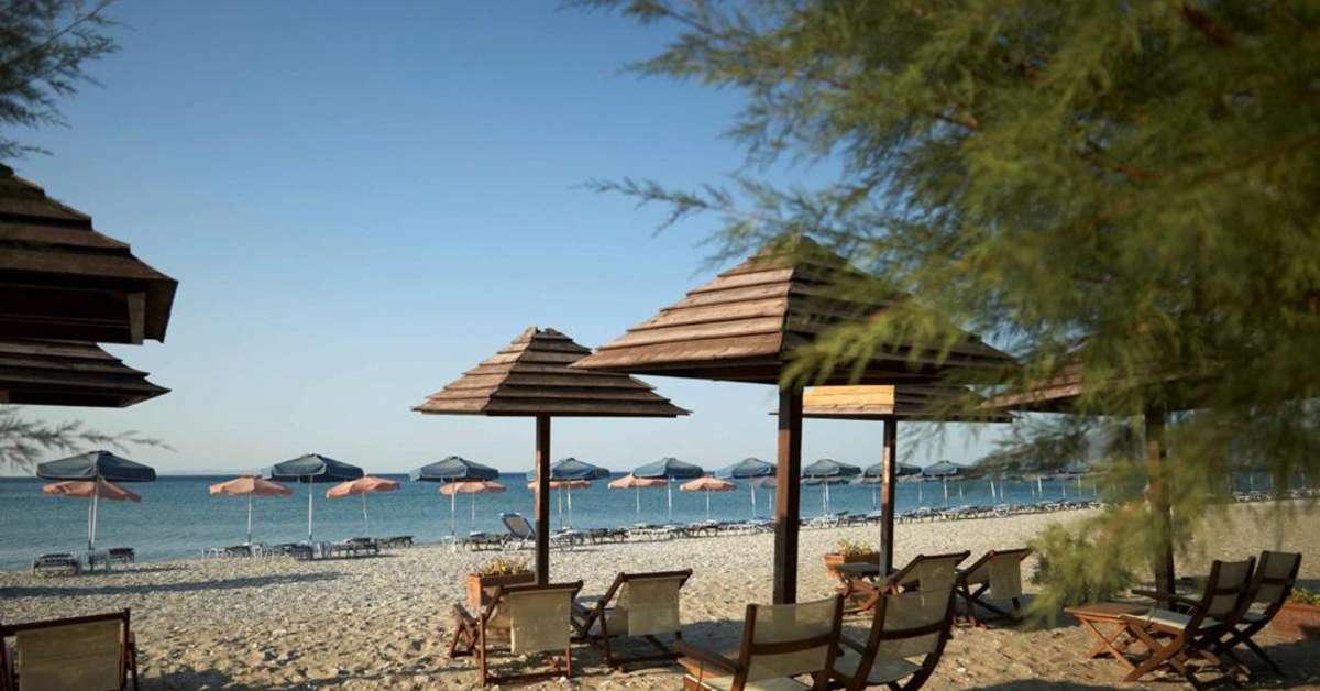 Een foto van het strand bij Kouros Seasight Hotel