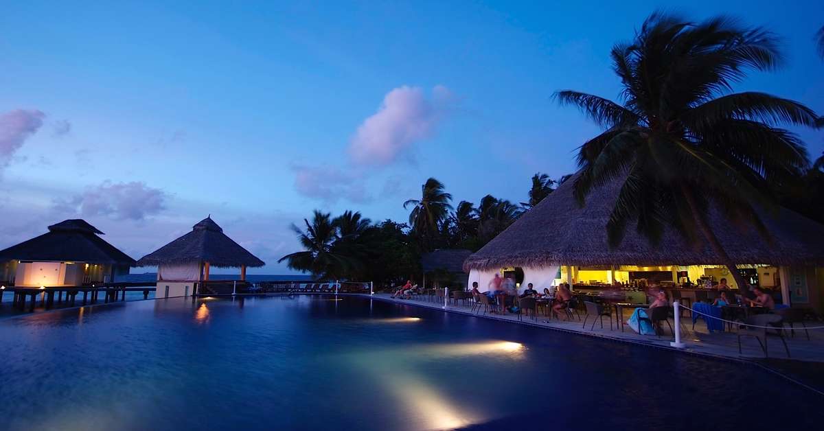 Een foto van het zwembad bij Ellaidhoo Maldives by Cinnamon