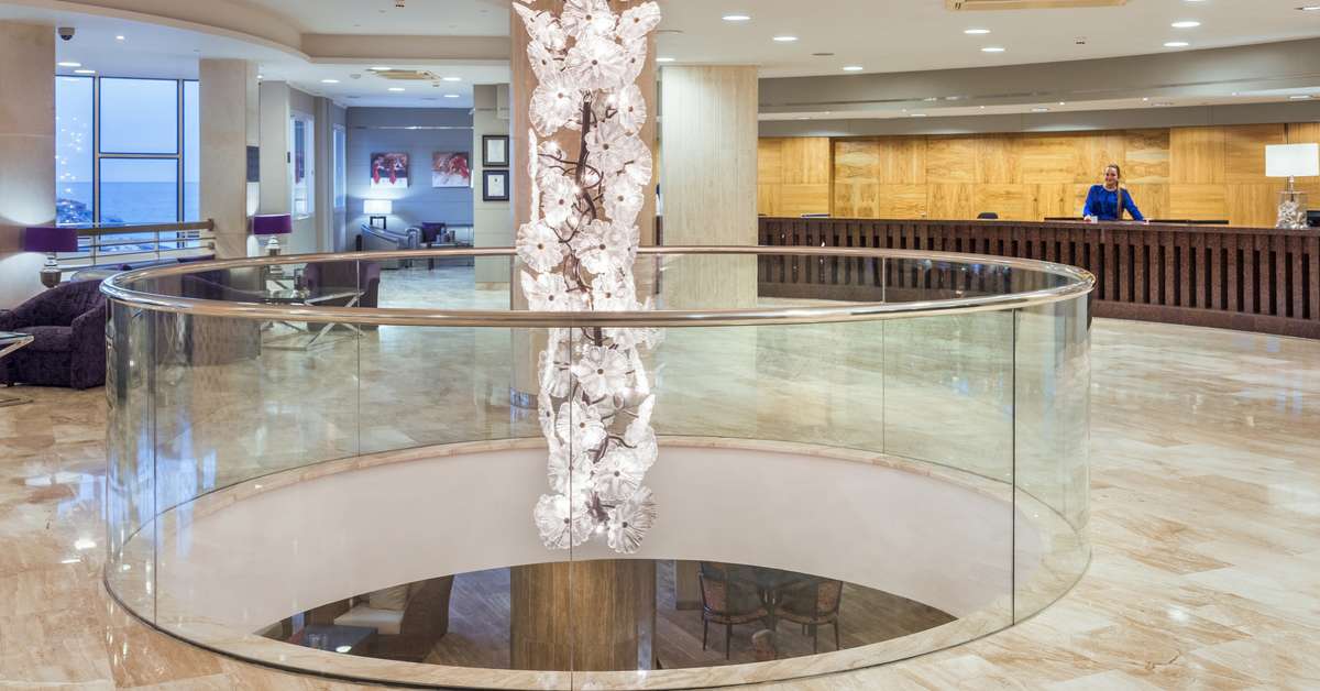Een foto van het interieur van Hotel Cala Font