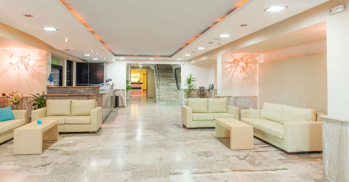Een foto van het interieur van Esperia Hotel