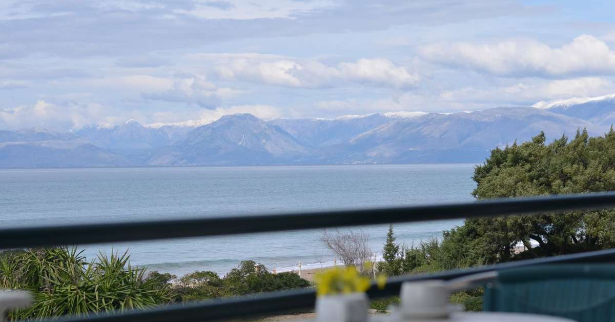 Een foto van het terras bij Akti Anastasia