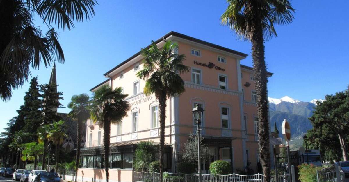 Een foto van de buitenkant van Hotel Olivo